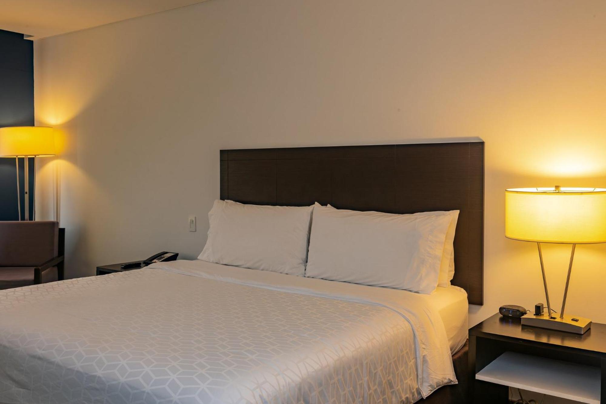 Holiday Inn Express Managua By Ihg מראה חיצוני תמונה